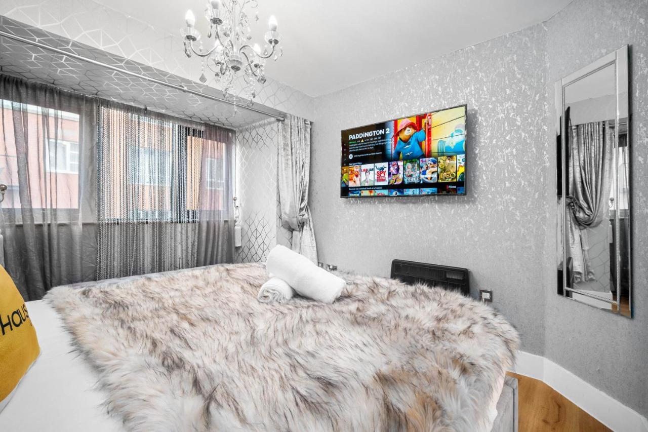 Luxury City Centre Apartment - Parking - Smart Tv - Wifi - Intercom Birmingham Esterno foto