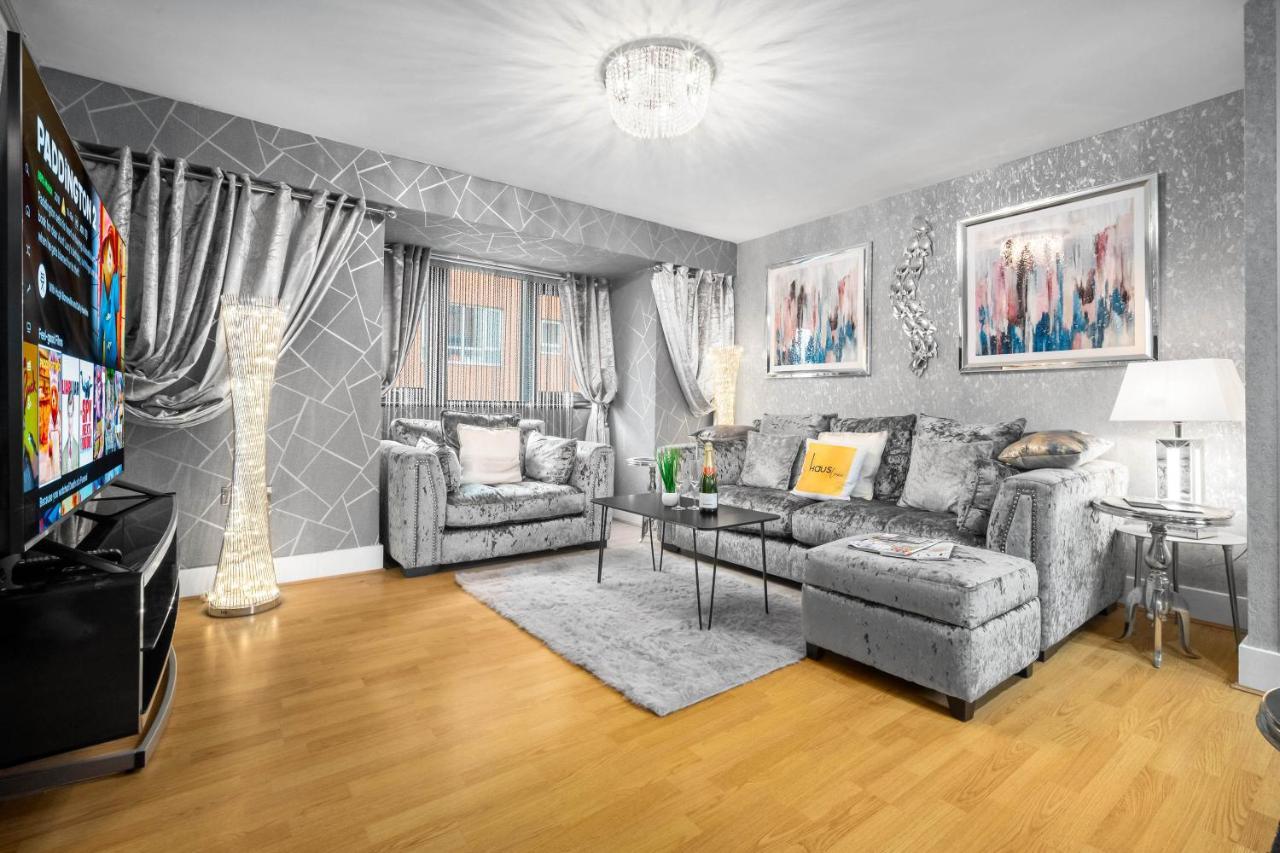 Luxury City Centre Apartment - Parking - Smart Tv - Wifi - Intercom Birmingham Esterno foto